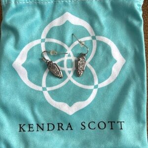 Kendra Scott Retired Arrow Earrings Silver/Crystal